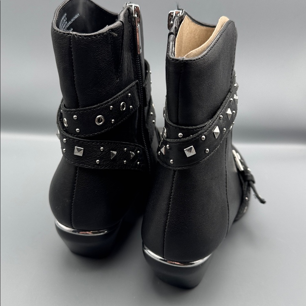 Kenneth Cole womens Cheyenne Stud - Picture 4 of 5